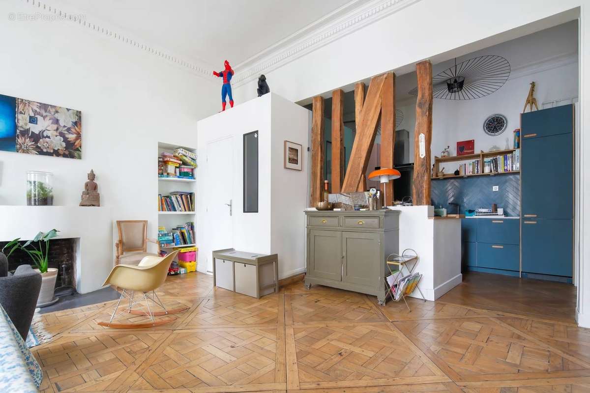 Appartement à PARIS-10E