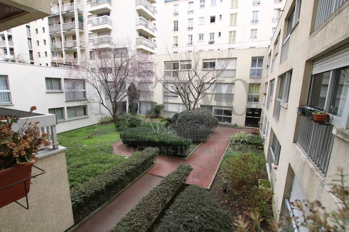 Appartement à PARIS-12E