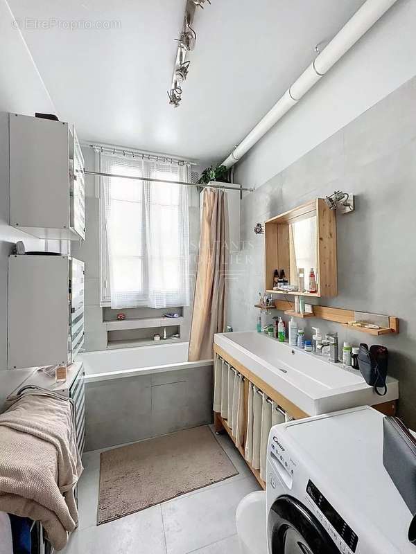 Appartement à PARIS-9E