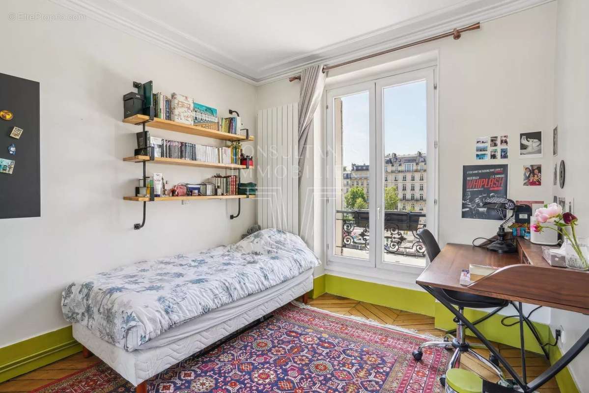 Appartement à NEUILLY-SUR-SEINE