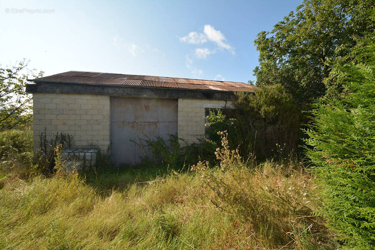 Autre à NOUVION-LE-COMTE