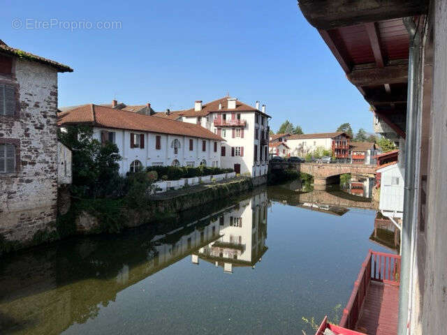 Commerce à SAINT-JEAN-PIED-DE-PORT