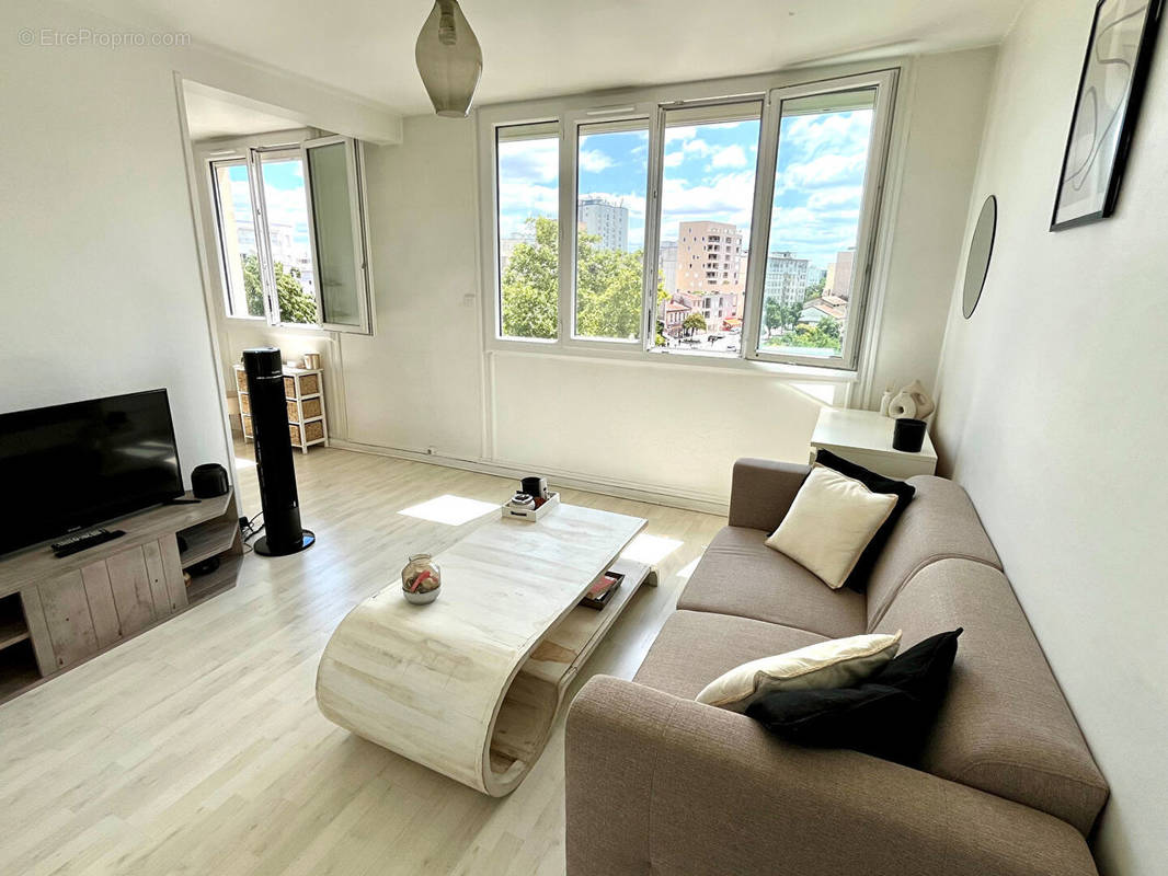 Appartement à VILLEURBANNE