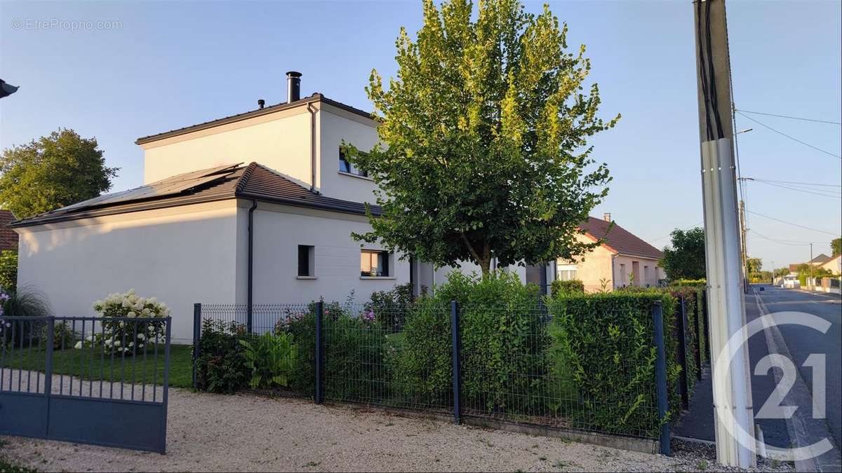 Maison à POGNY