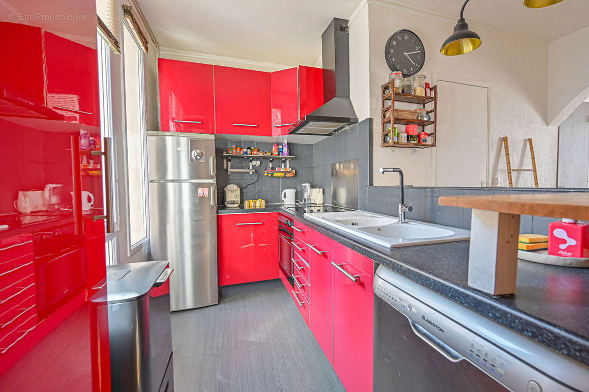 Appartement à PARIS-17E