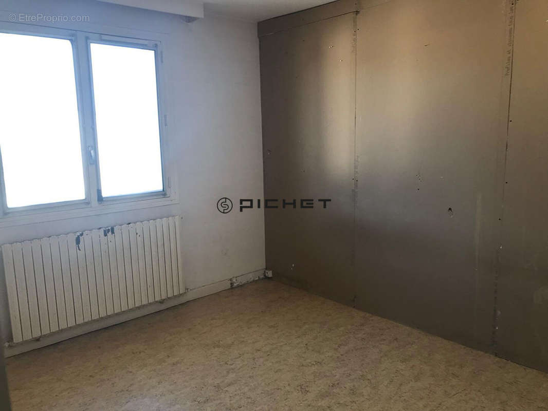 Appartement à BRIVE-LA-GAILLARDE