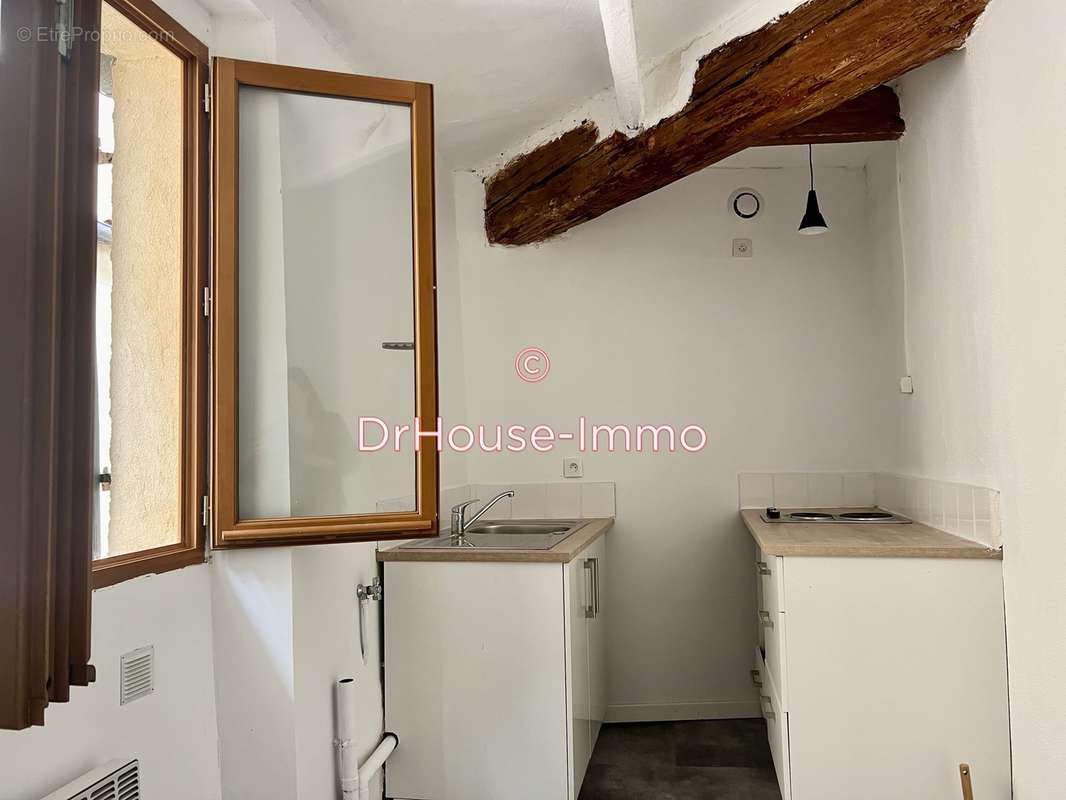 Appartement à MARSEILLE-2E