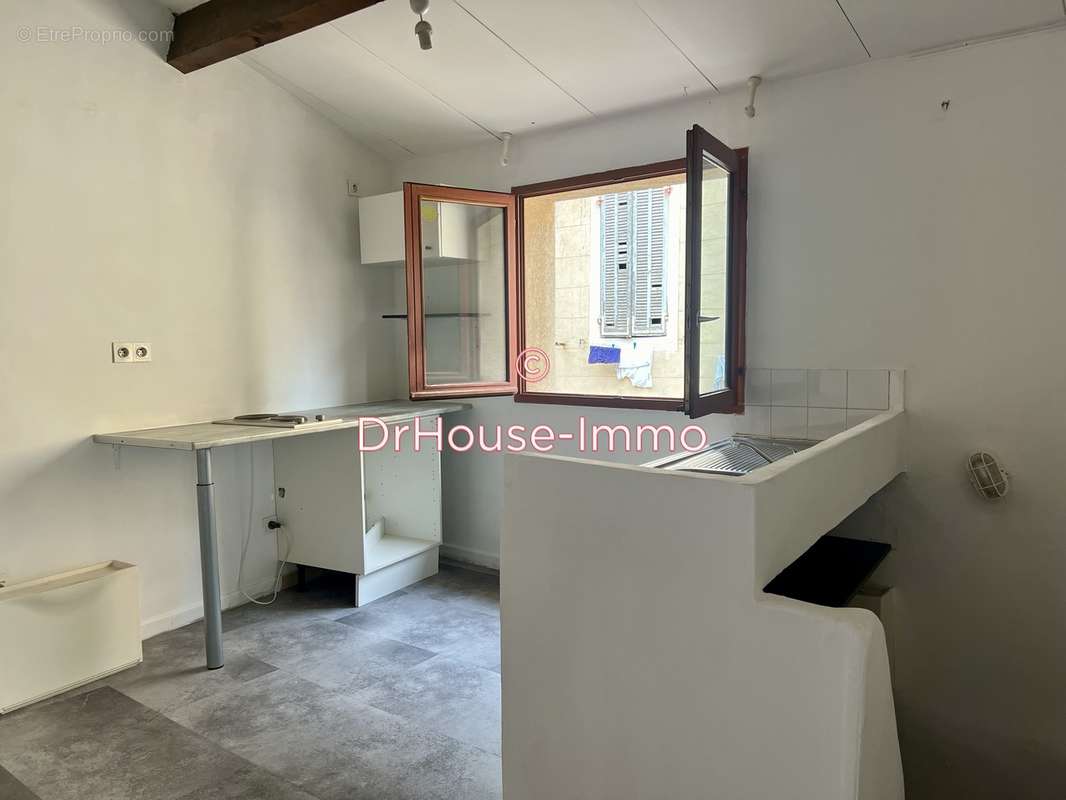 Appartement à MARSEILLE-2E