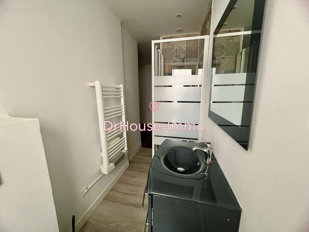 Appartement à MARSEILLE-2E