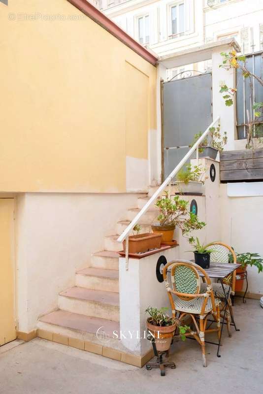 Appartement à MARSEILLE-5E