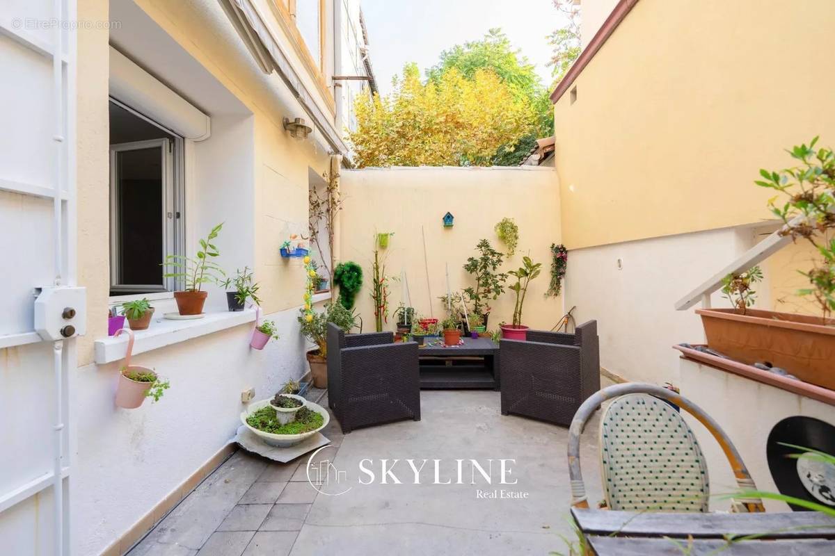 Appartement à MARSEILLE-5E