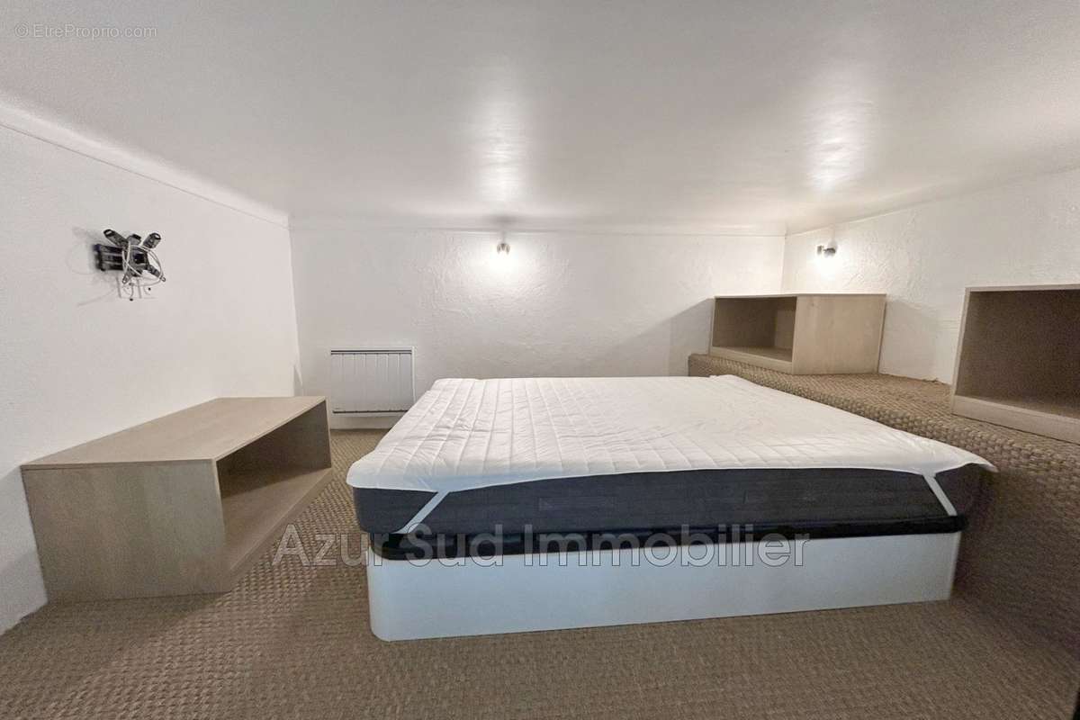 Appartement à VALLAURIS