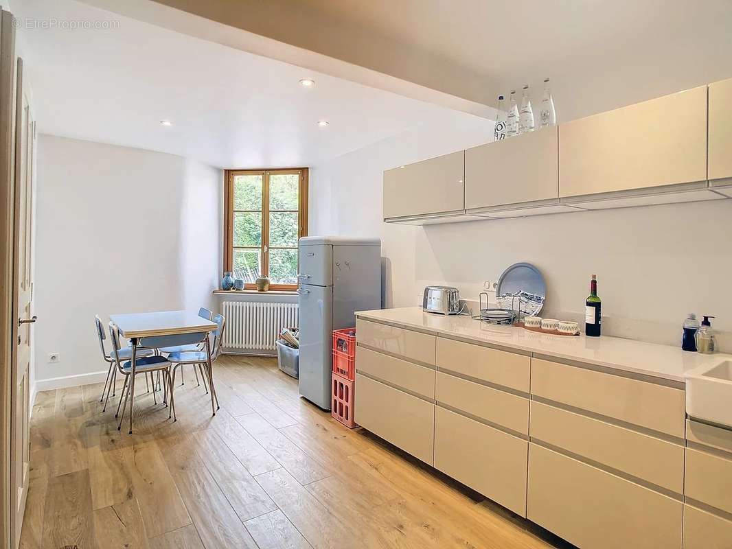 Appartement à EVIAN-LES-BAINS