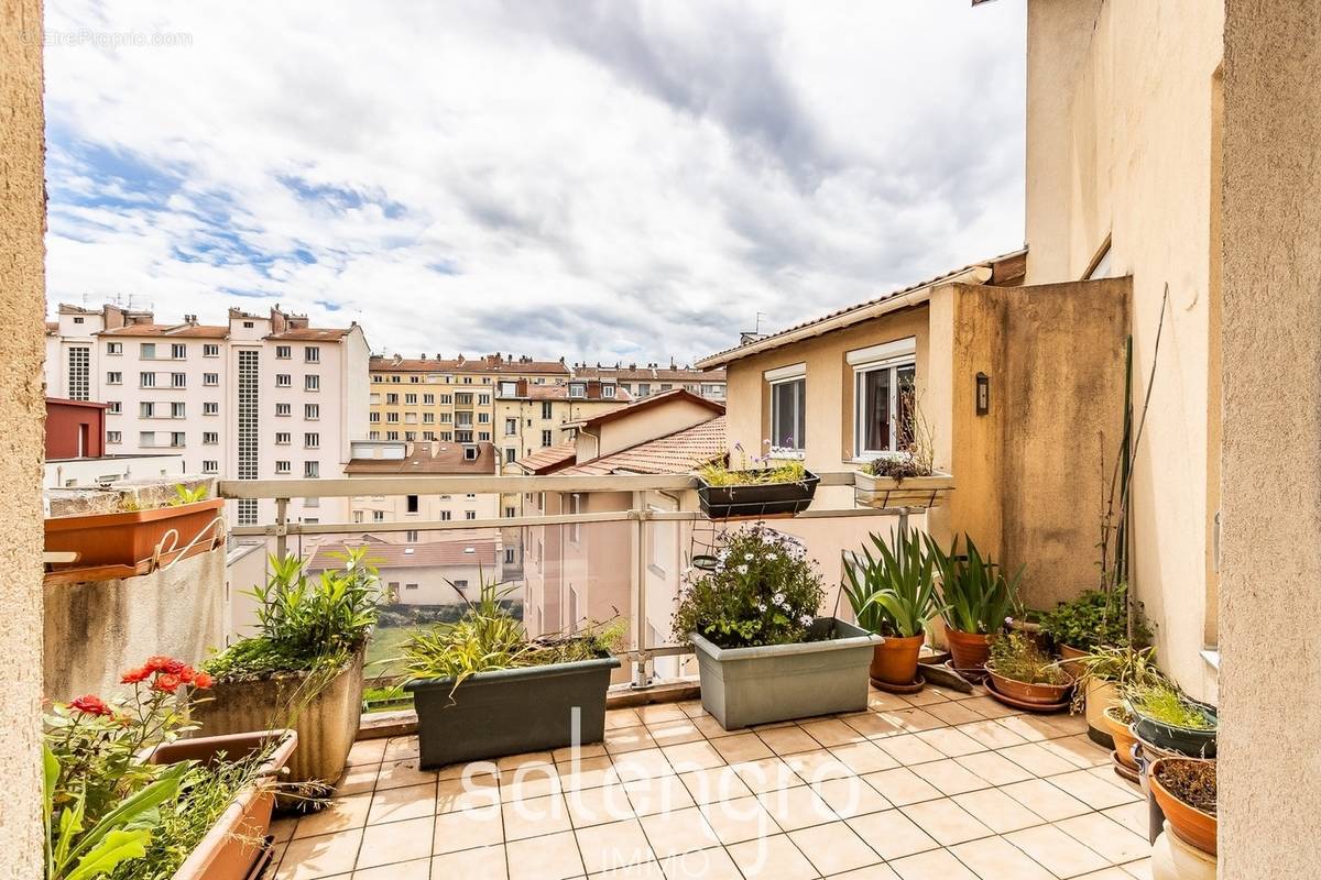 Appartement à VILLEURBANNE