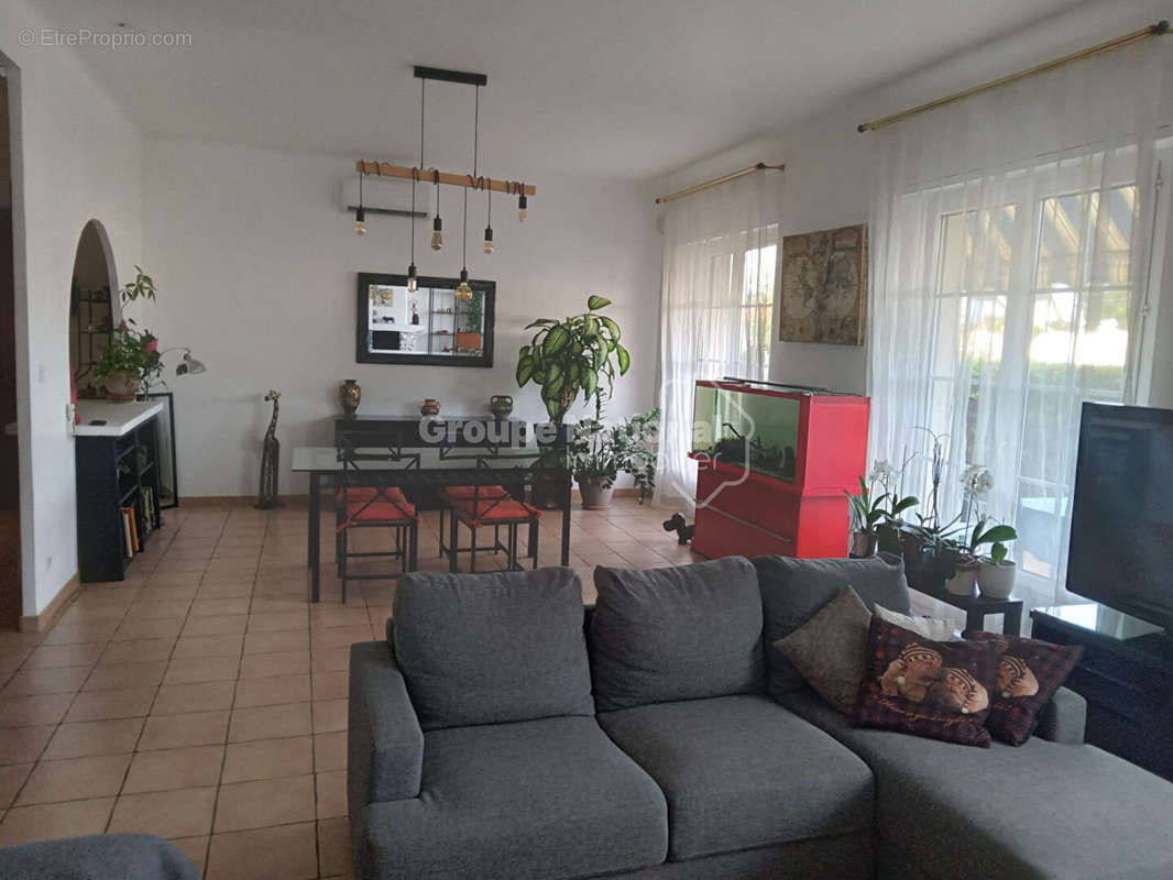 Appartement à MARSEILLE-16E