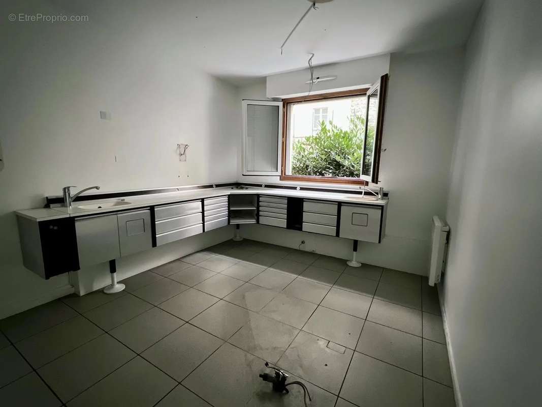 Appartement à PARIS-20E