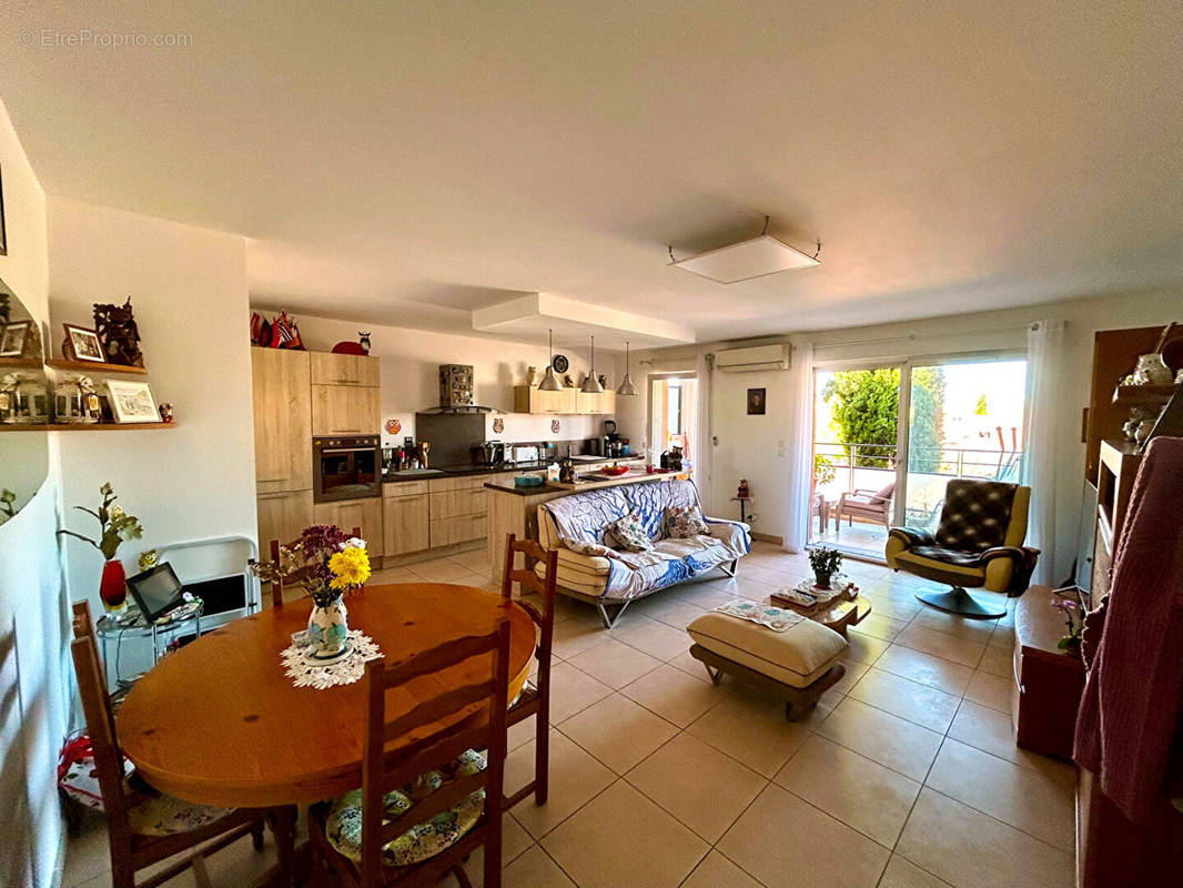 Appartement à SANARY-SUR-MER