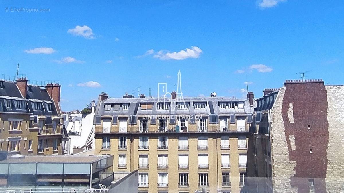 Appartement à PARIS-17E