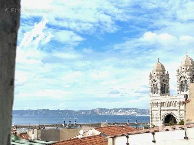 Appartement à MARSEILLE-2E