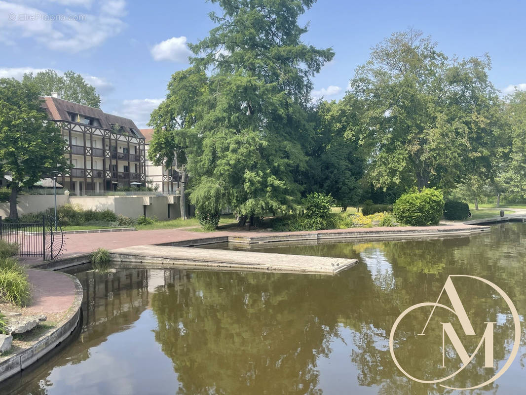 Appartement à ENGHIEN-LES-BAINS