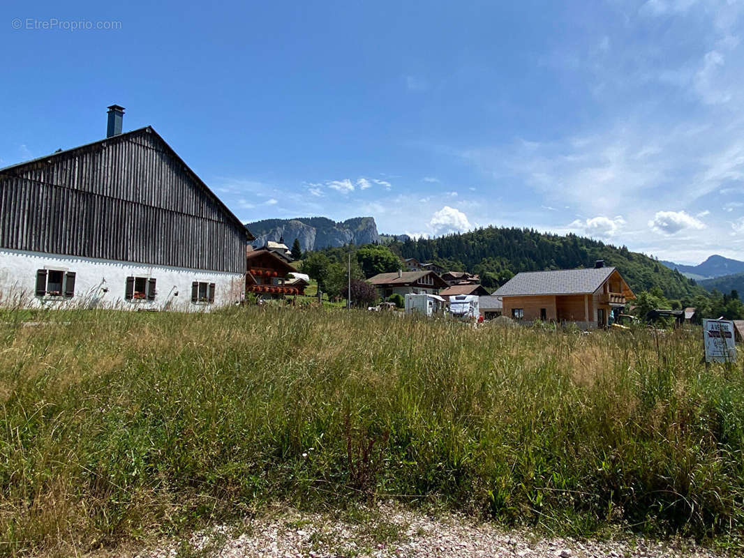 Terrain à BELLEVAUX