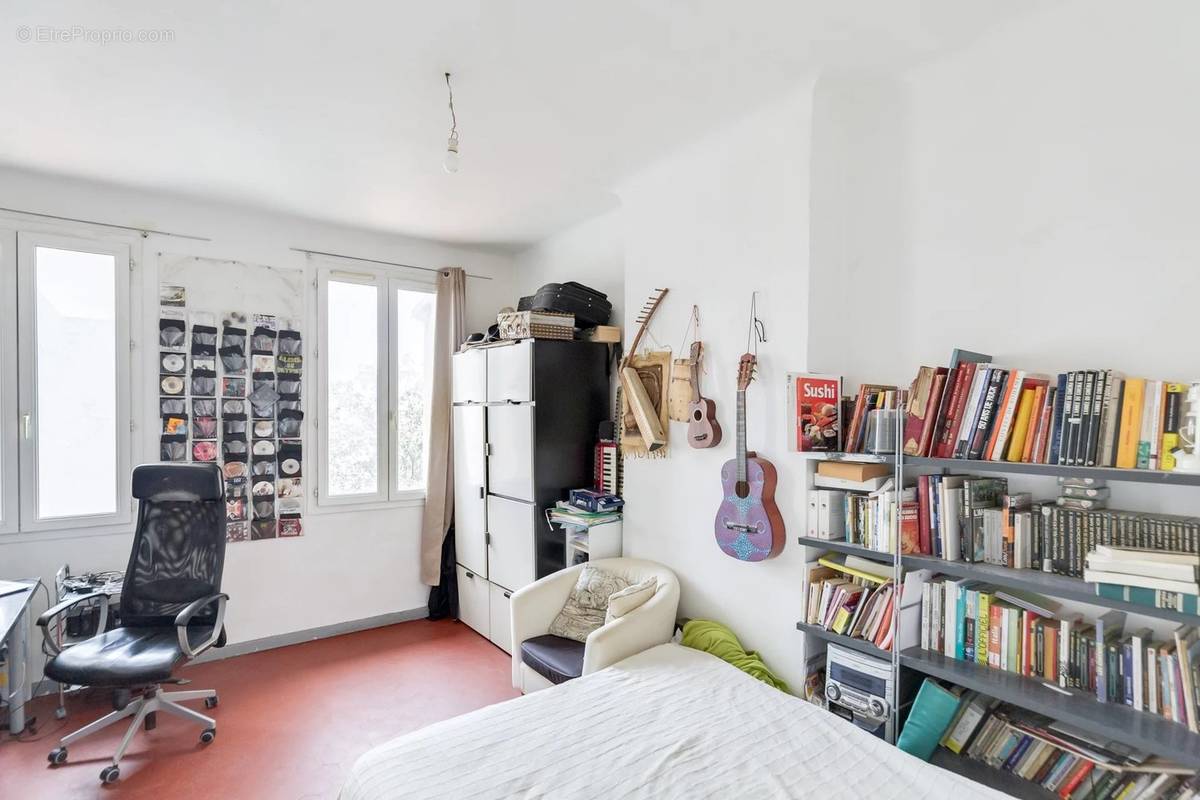 Appartement à MARSEILLE-1E