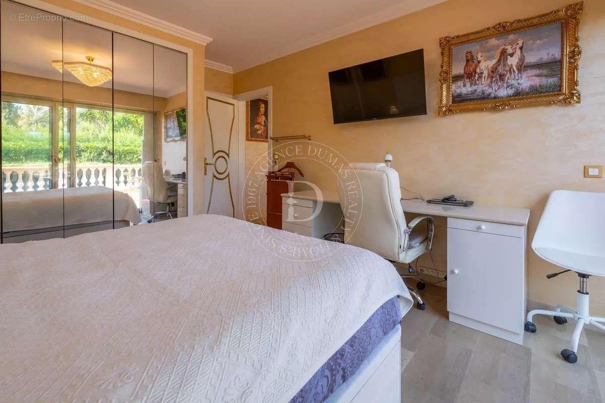 Appartement à BEAULIEU-SUR-MER