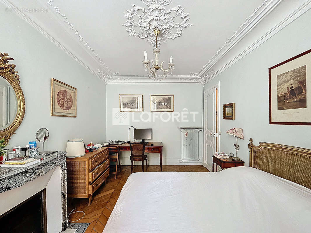 Appartement à PARIS-5E