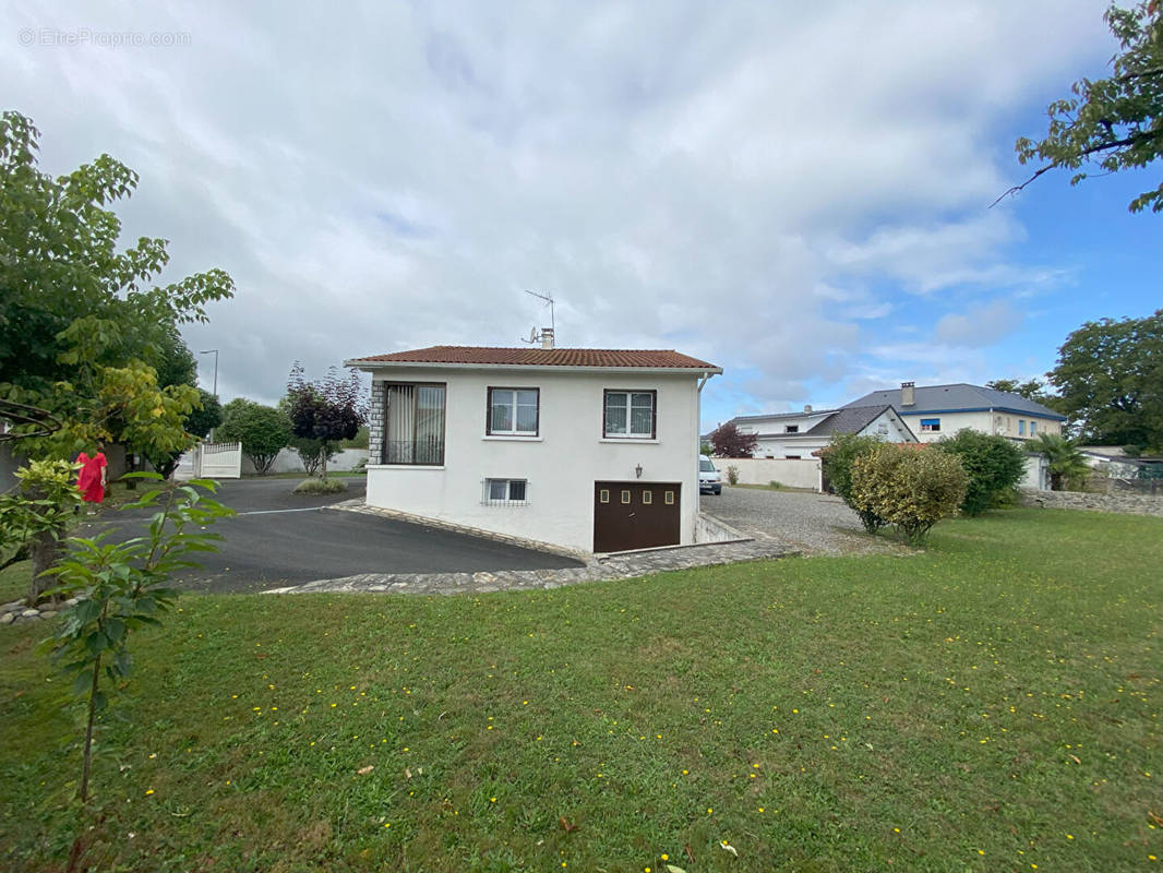 Maison à BORDES