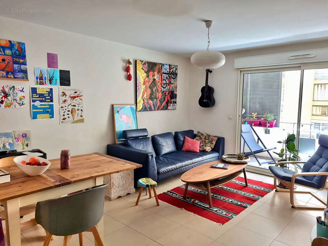 Appartement à MARSEILLE-7E