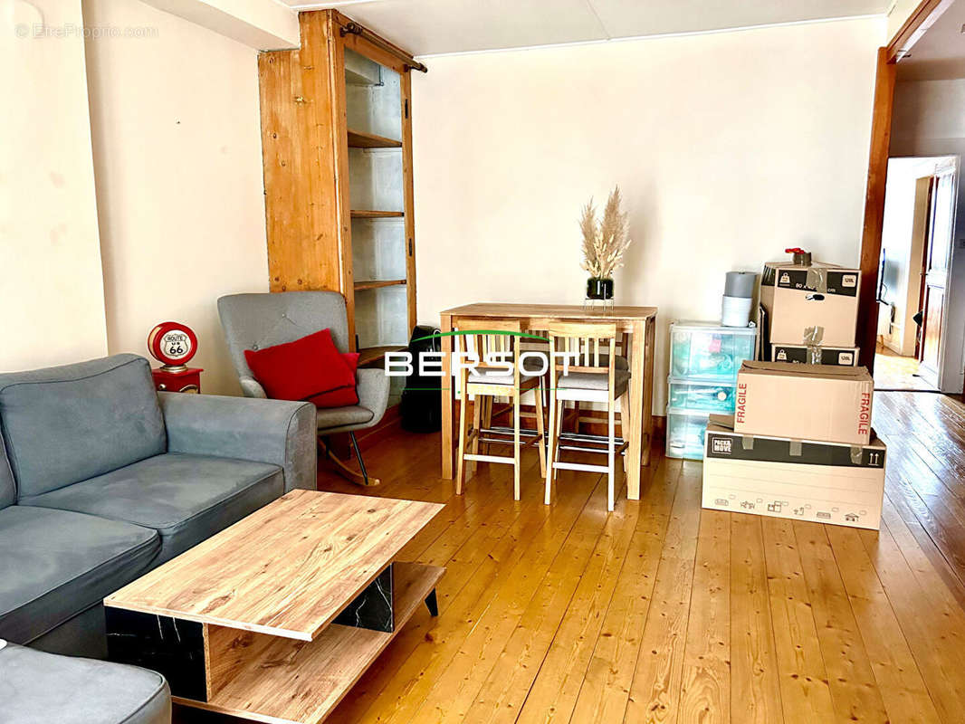 Appartement à EVIAN-LES-BAINS