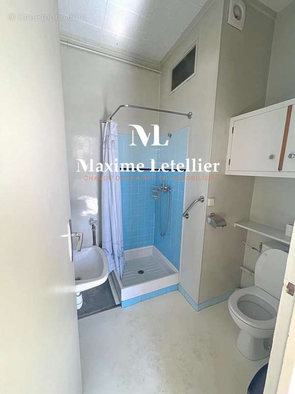 Appartement à MARSEILLE-4E