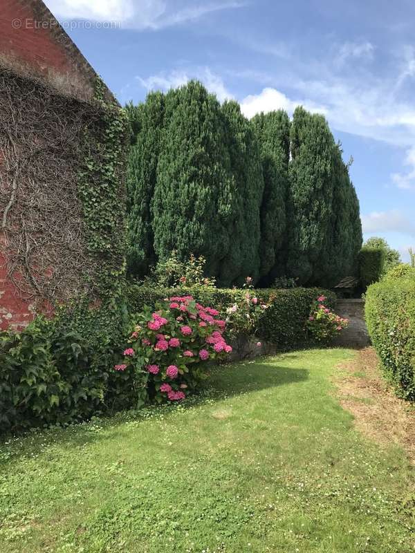 Maison à TULLY