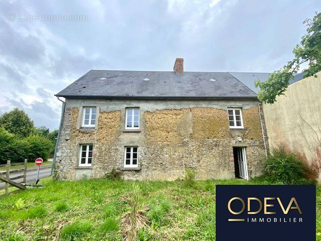 Maison à TESSY-SUR-VIRE