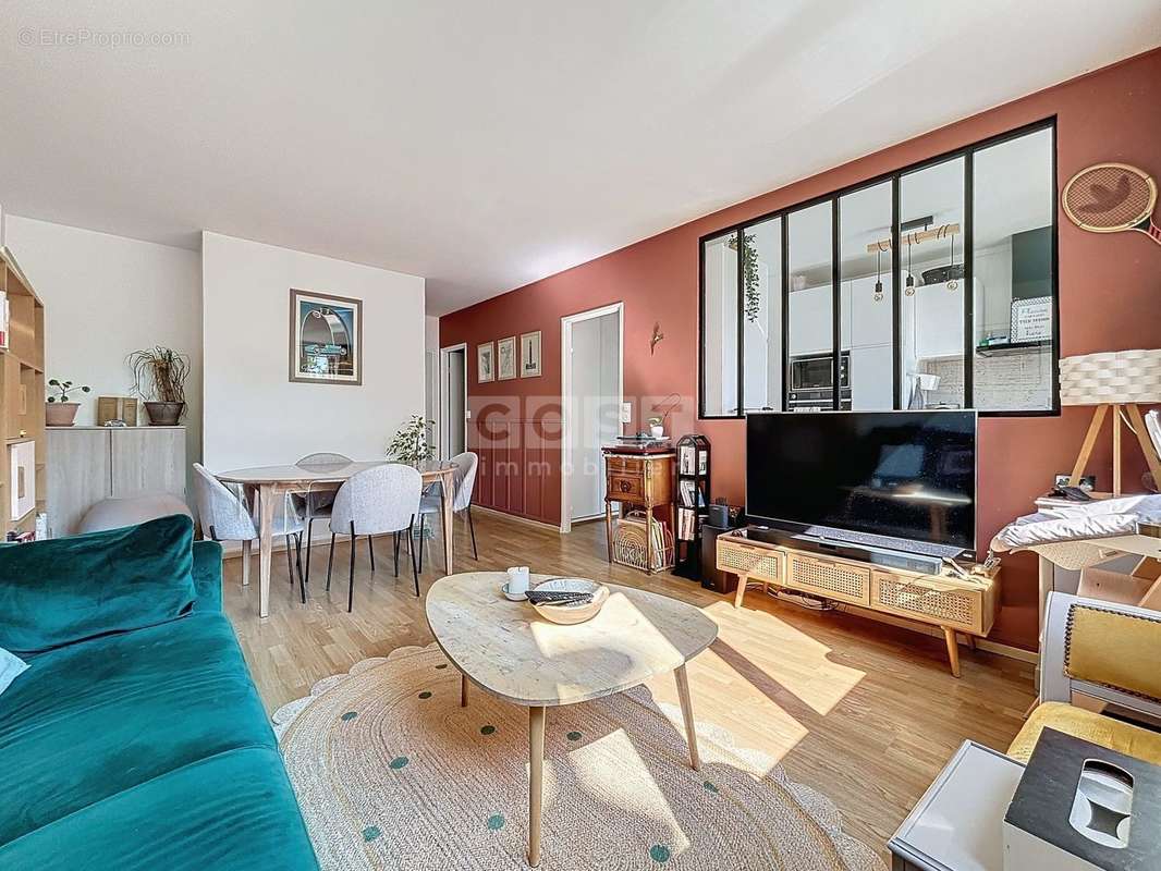 Appartement à COLOMBES