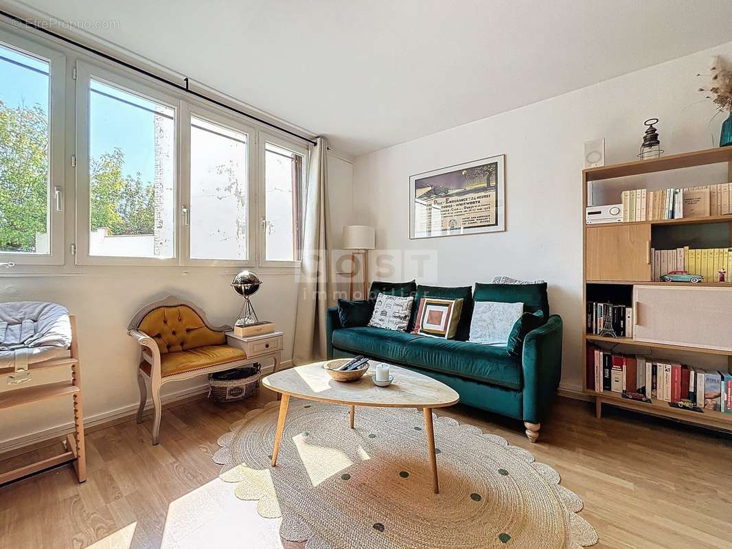 Appartement à COLOMBES