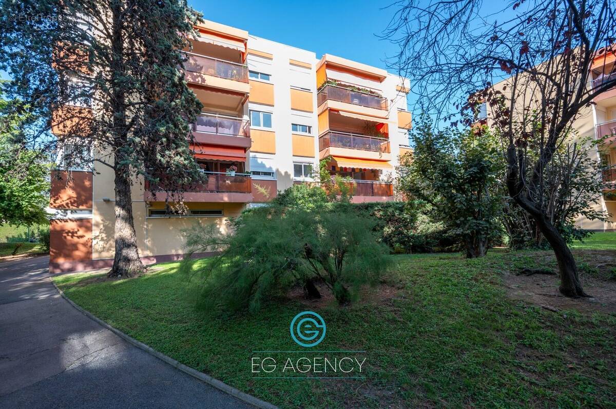 Appartement à MARSEILLE-9E