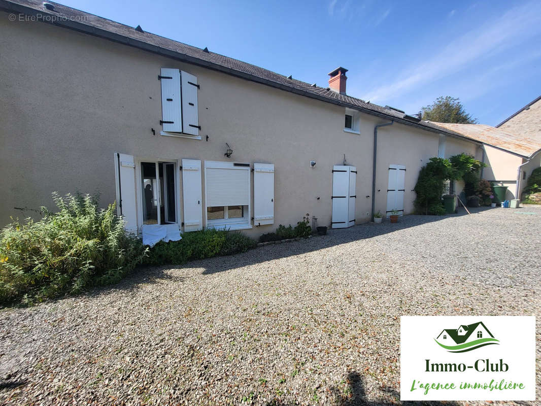 Maison à CHATEAU-CHINON(VILLE)