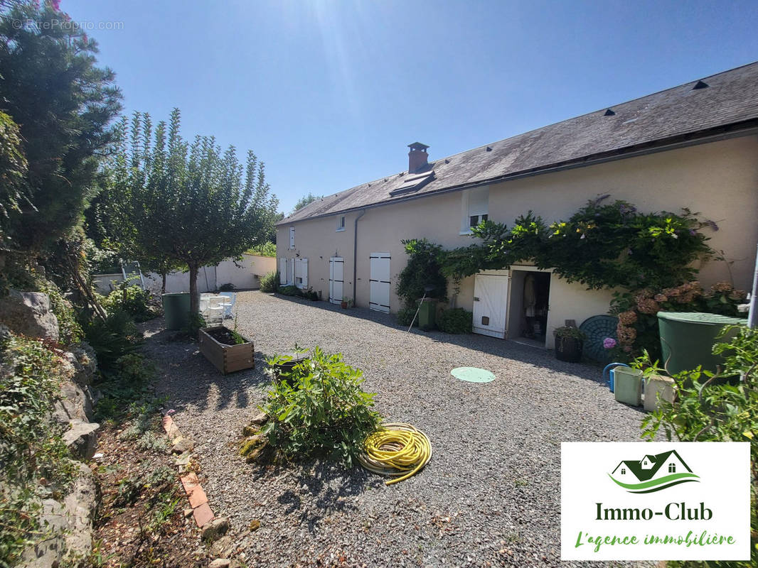 Maison à CHATEAU-CHINON(VILLE)