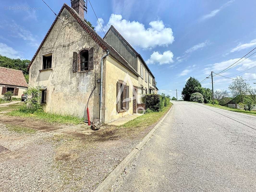 Maison à LA LOUPE