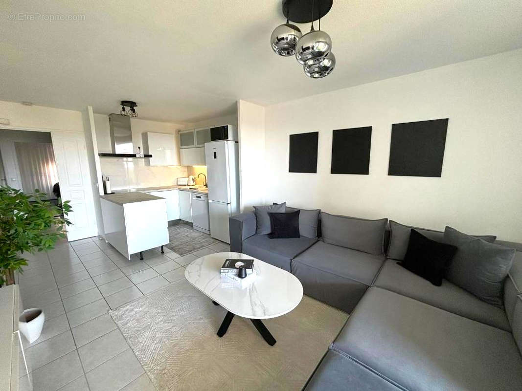 Appartement à MARSEILLE-14E