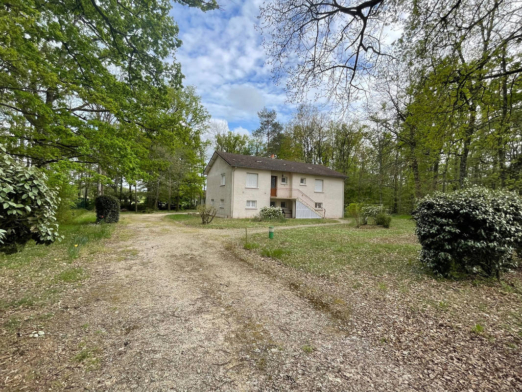 Maison à MIGNALOUX-BEAUVOIR