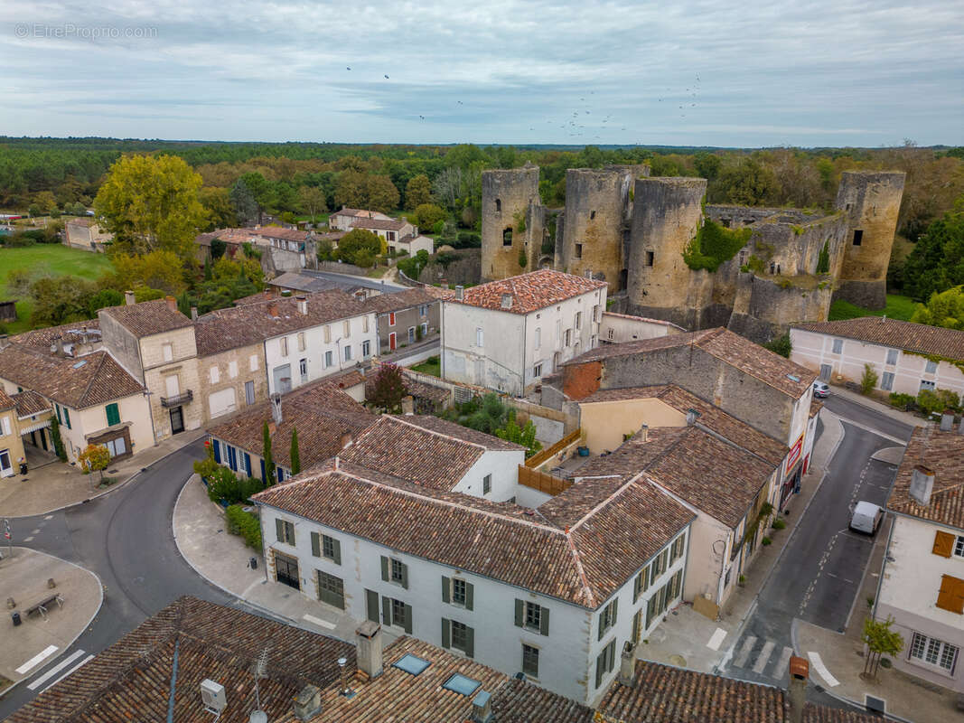 Appartement à PRECHAC