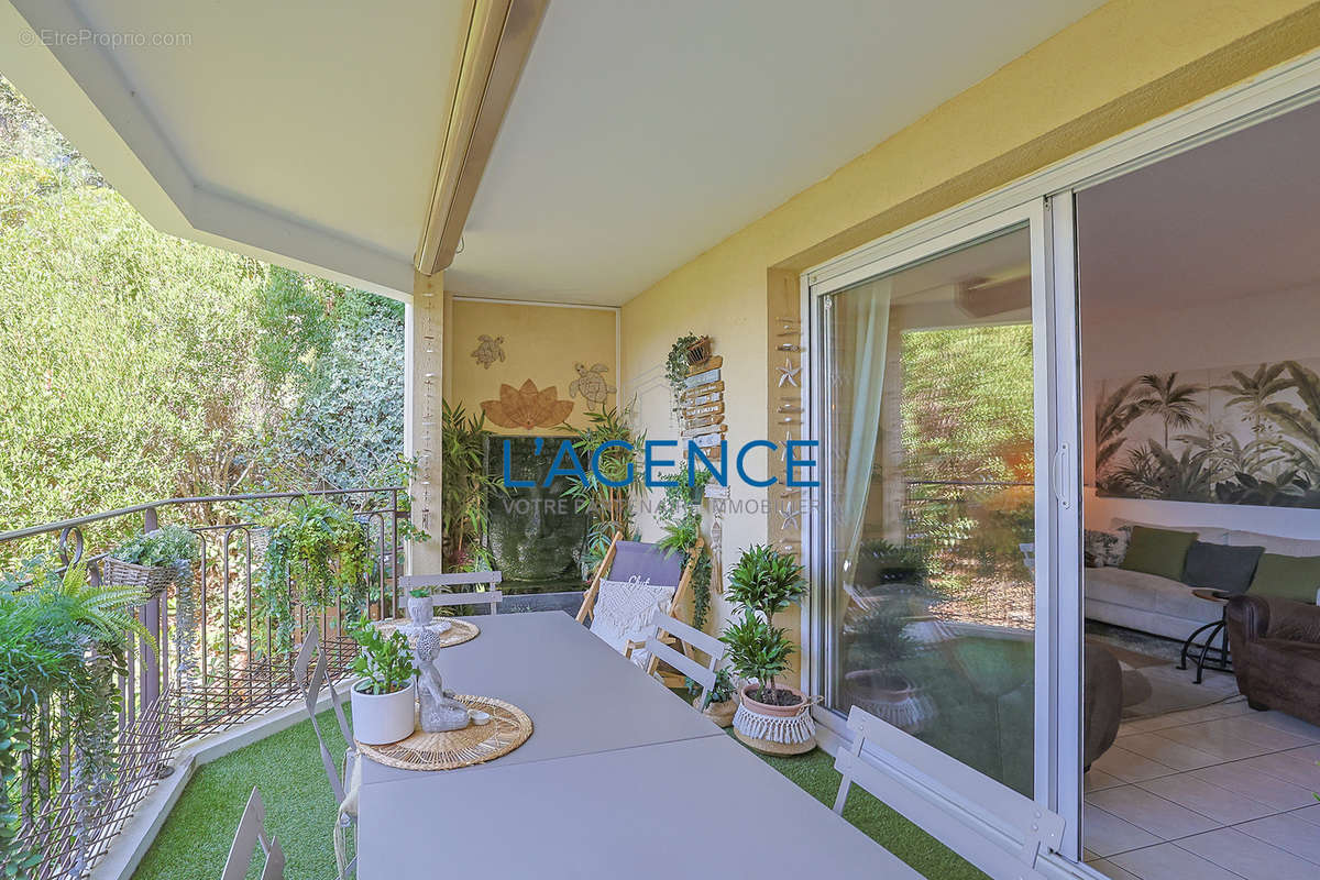 Appartement à HYERES