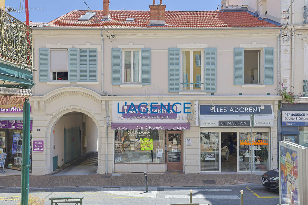 Appartement à HYERES