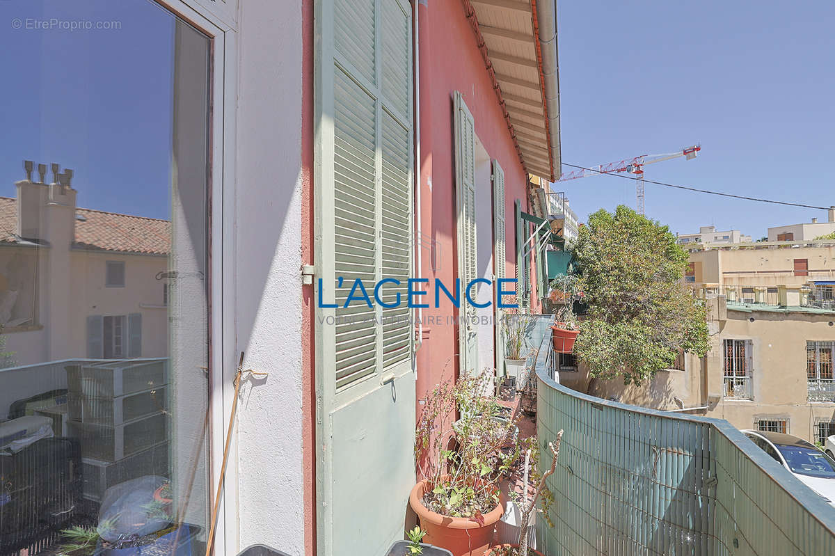 Appartement à HYERES