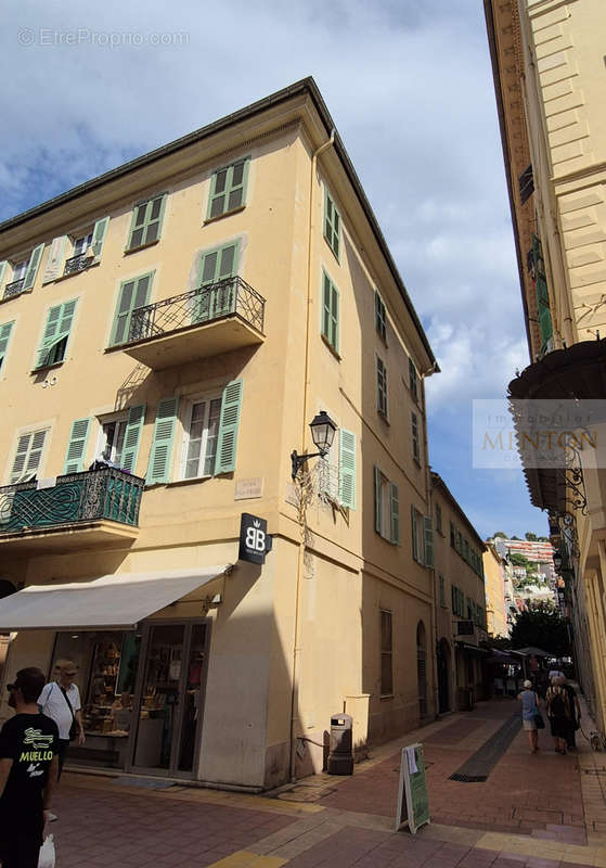 Appartement à MENTON