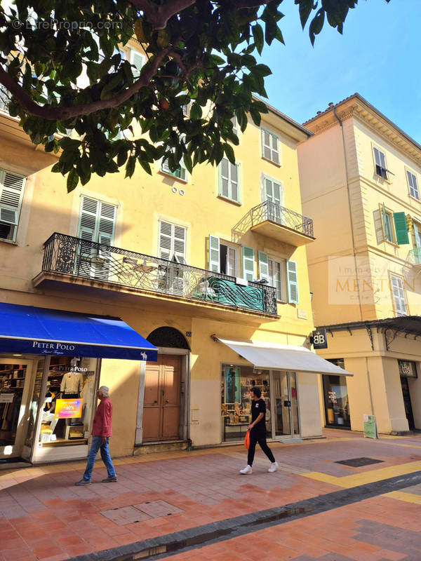 Appartement à MENTON