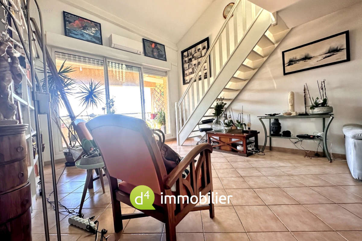 Appartement à MARSEILLE-8E