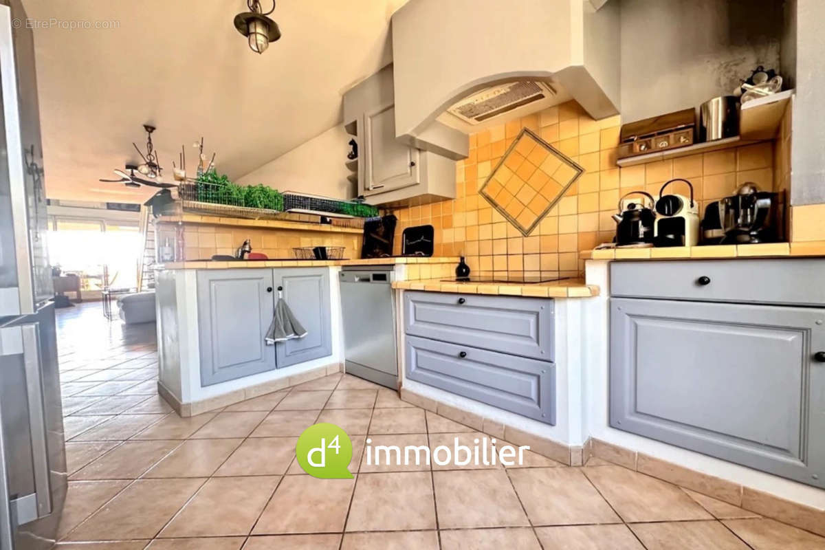 Appartement à MARSEILLE-8E